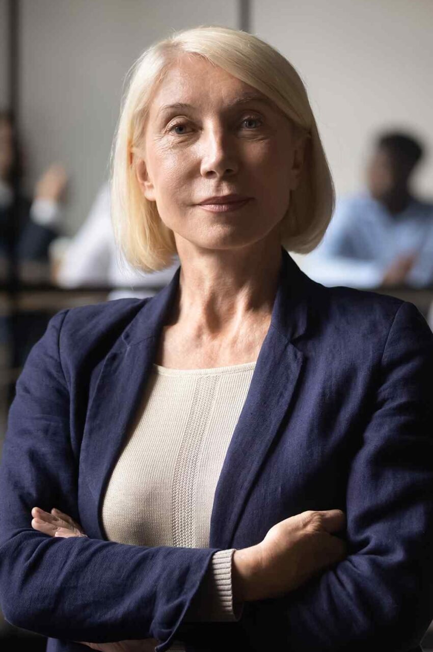 https://keeganpinto.com/wp-content/uploads/2019/02/team_04-850x1280.jpg